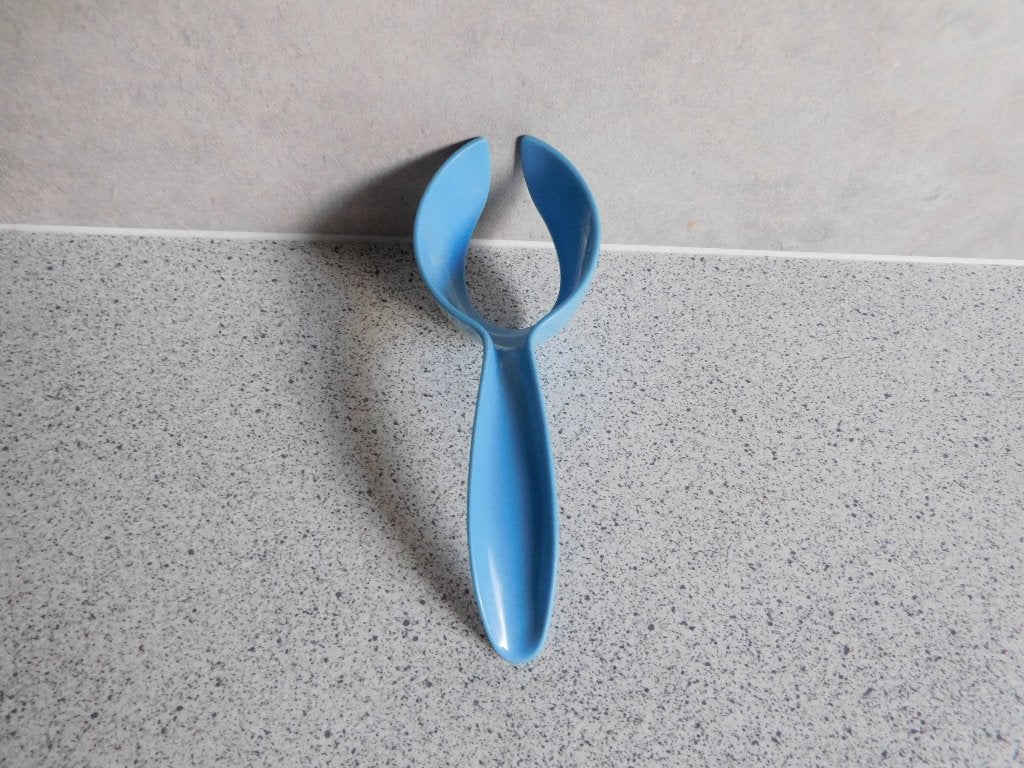 Tupperware Keukenhulpje Ei lepelaar Blauw, Ophalen of Verzenden, Zo goed als nieuw, Blauw, Overige typen
