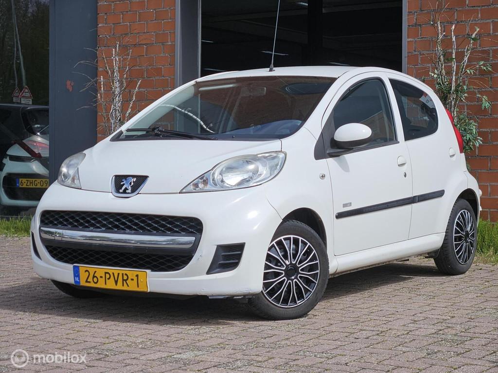 Peugeot 107 1.0-12V Millesim 200, Voorwielaandrijving, Euro 5, Gebruikt, 4 stoelen