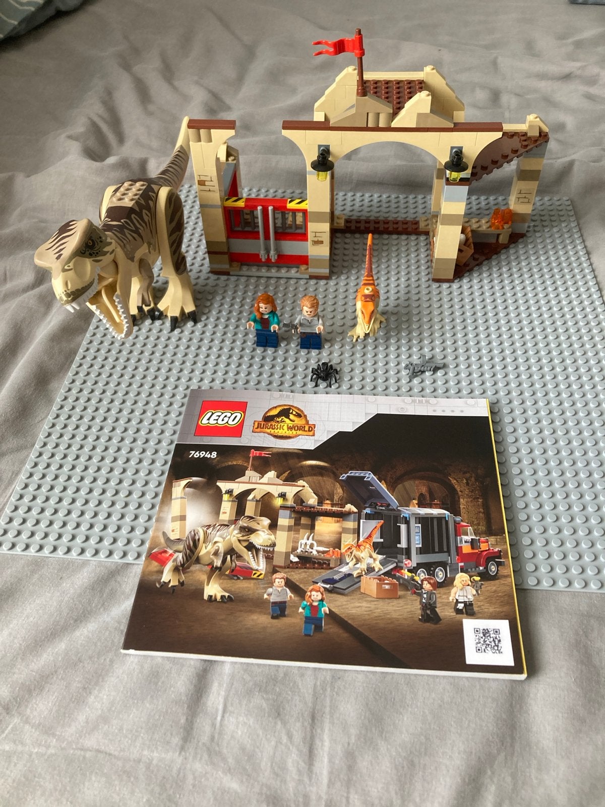 LEGO Jurassic World T-Rex en Raptor set (76948), Ophalen of Verzenden, Gebruikt, Overige merken