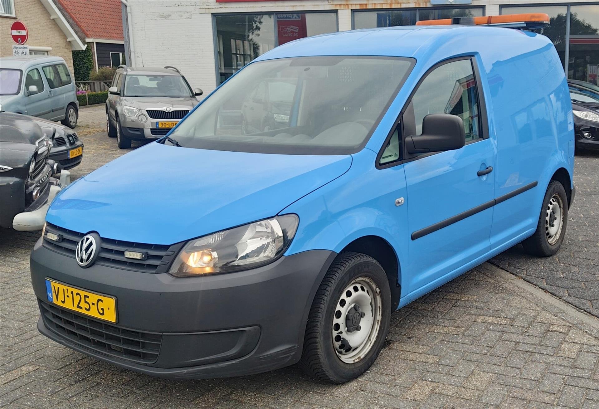 Volkswagen Caddy 1.6 D 55KW, Euro 5, Gebruikt, Zwart, 4 cilinders