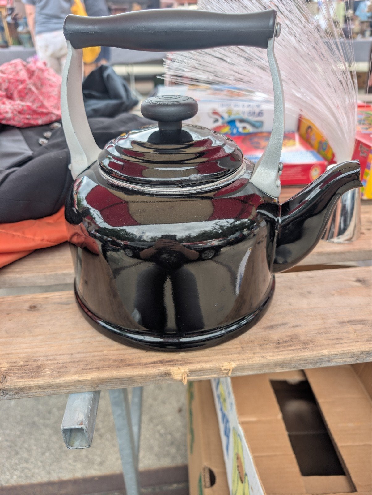 Le Creuset Fluitketel Zwart - Klassiek en Stijlvol, Gebruikt, Ophalen of Verzenden, Zwart, Le Creuset