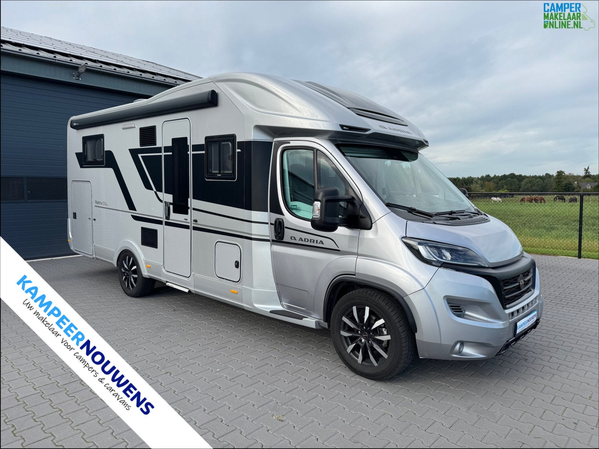 Adria Matrix Supreme 670 SL | 180pk 9G-Tronic | Vol opties!, Automaat, Startonderbreker, 7 tot 8 meter, Bedrijf
