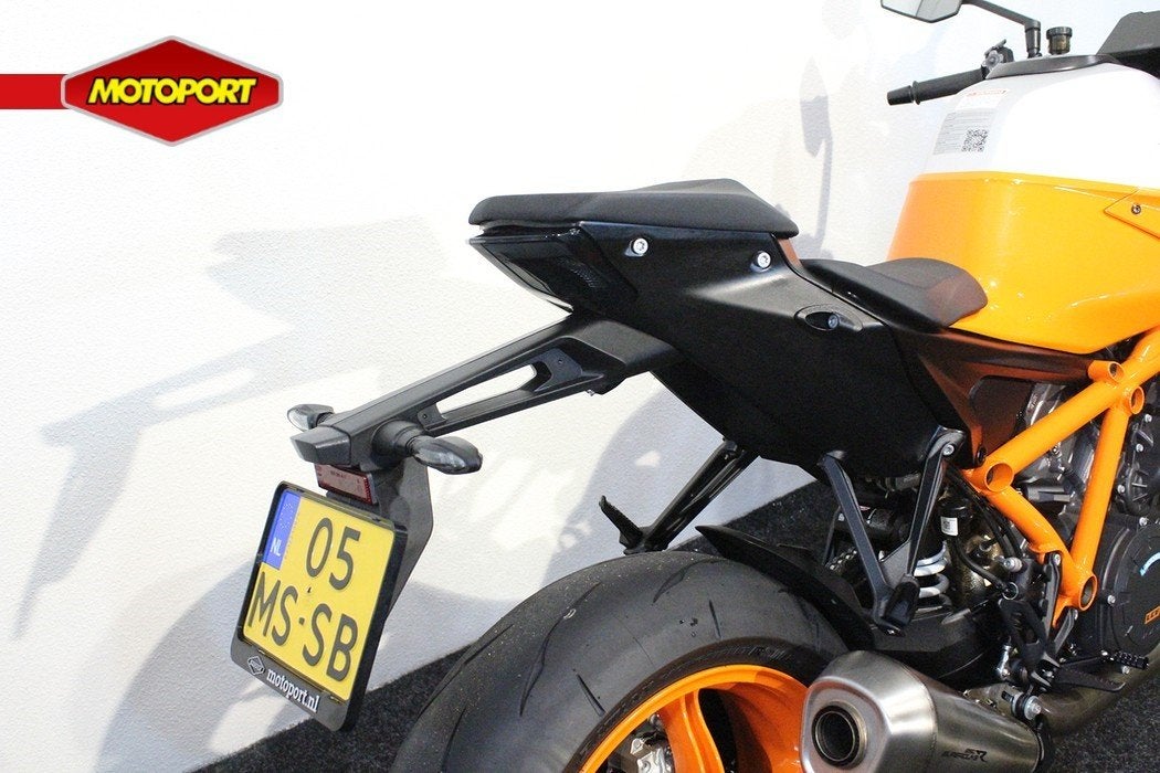 KTM 1290 SUPER DUKE R (bj 2023), Naked bike, Gebruikt, Bedrijf