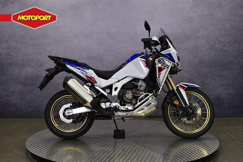 Honda CRF 1100 ADVENTURE SPORTS DCT (bj 2023), Honda Motor Europe, Bedrijf, Crystal Bldng B-Unit B11.2 Rivium Blv200
2909 LK  Capelle aan den IJsel, NL