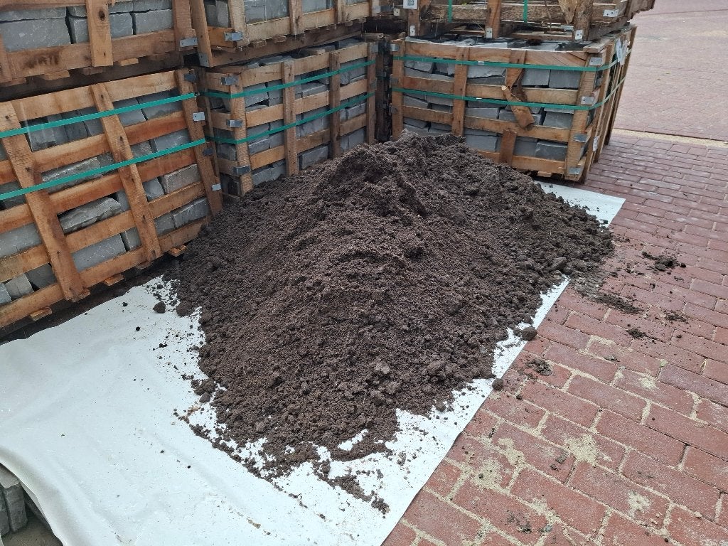 Gratis zwarte grond, Tuin en Terras, Aarde en Mest, Ophalen, Tuinaarde