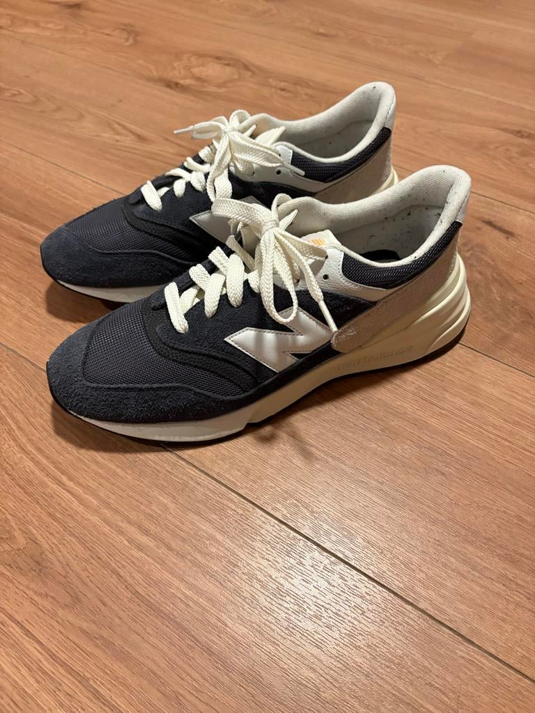 New Balance 997 Sneakers - Maat 45, Kleding | Heren, Schoenen, Ophalen of Verzenden, Zo goed als nieuw, Blauw, Sneakers of Gympen