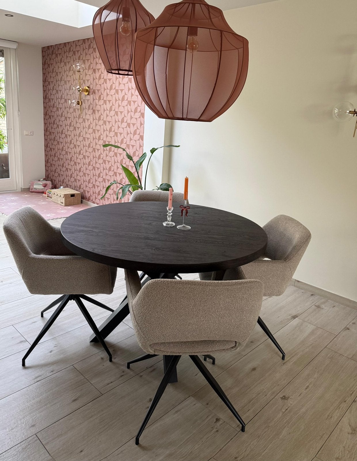 Zwarte ronde eettafel 120 diameter, Ophalen, 100 tot 150 cm, Rond, Zo goed als nieuw