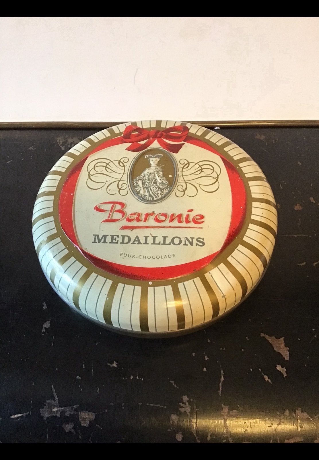 Klein oud blikje v Baronie pure chocolade medaillons 11,3 cm, Verzamelen, Ophalen of Verzenden, Zo goed als nieuw, Overige merken