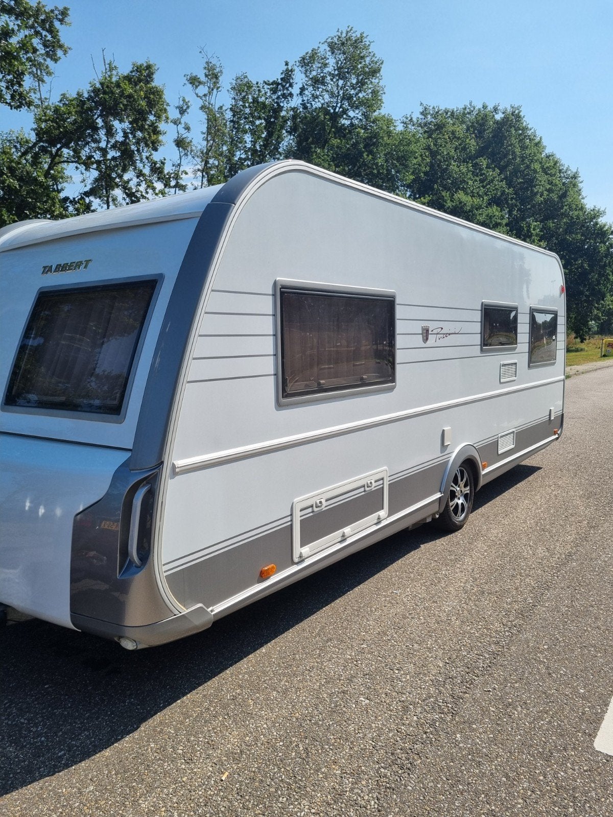 Foto 3 van Tabbert puccini 560TD bj,15 als nieuw BOMVOL ACCESSOIRES