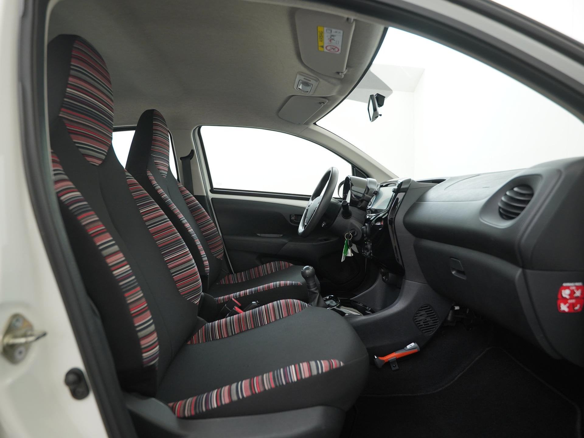 Citroen C1 1.0 VTi Feel | Camera | Apple/Android Carplay | Z, Voorwielaandrijving, 12 maanden, Stof, Gebruikt
