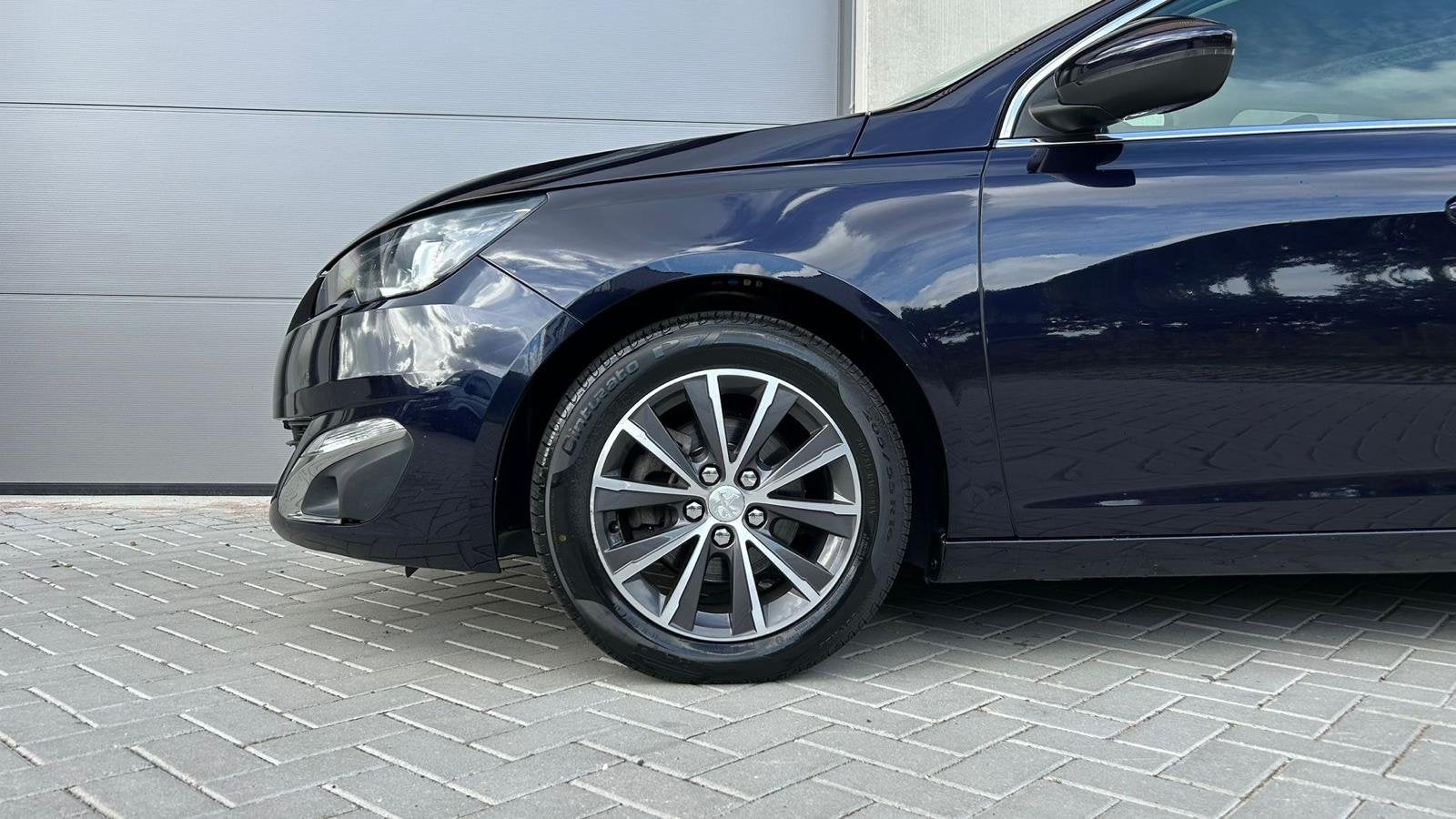 Peugeot 308 SW 1.2 e-THP Allure 2014/ORG NL/NAVIGATIE/MASSAG, Auto's, Dealer onderhouden, Gebruikt, Euro 6, 1199 cc