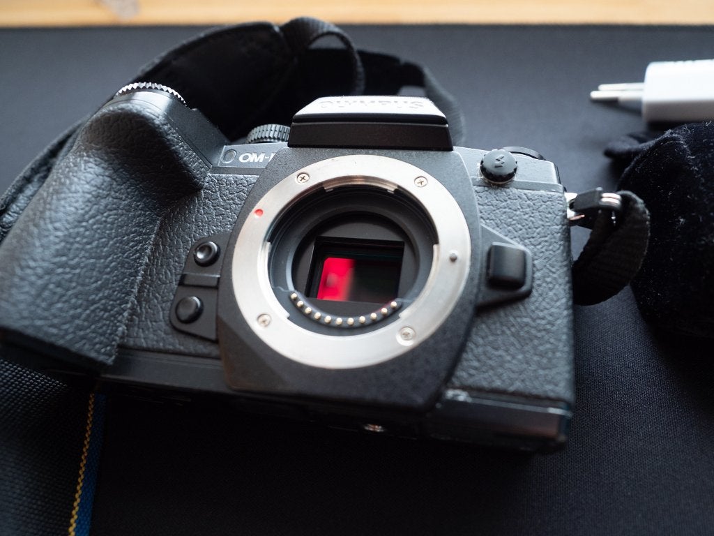 Olympus OM-D E-M1 body – slechts 9194 clicks, Audio, Tv en Foto, Fotocamera's Digitaal, Accu, Gebruikt, Beeldstabilisatie, 16 megapixels