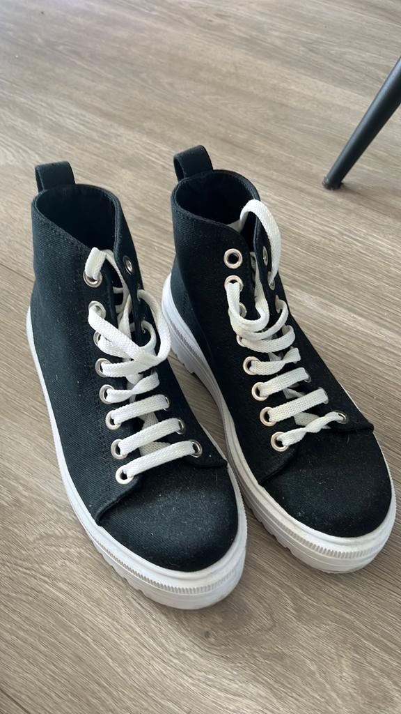 Prima-Donna’s, Kleding | Dames, Schoenen, Ophalen of Verzenden, Zo goed als nieuw, Sneakers of Gympen