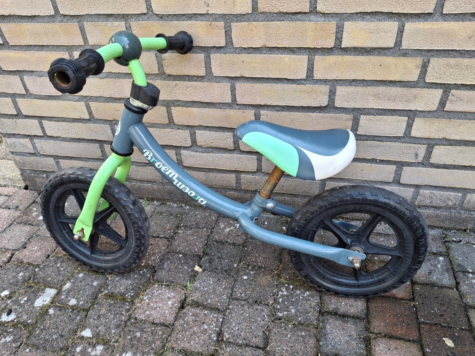 BroomBroom loopfiets voor kinderen - Gebruikt, Fietsen en Brommers, Ophalen, Gebruikt