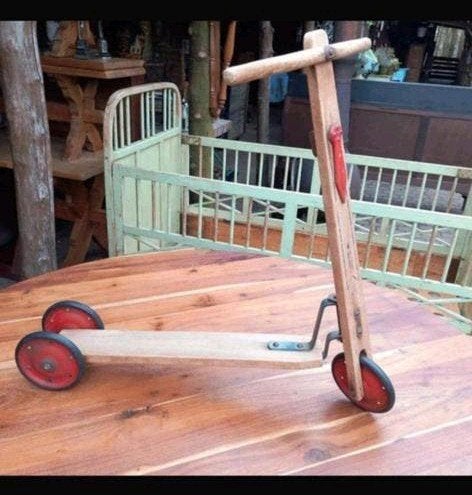 Vintage Houten Stepje - Klassiek Speelgoed, Ophalen of Verzenden, Gebruikt, Gewone step, Onbekend