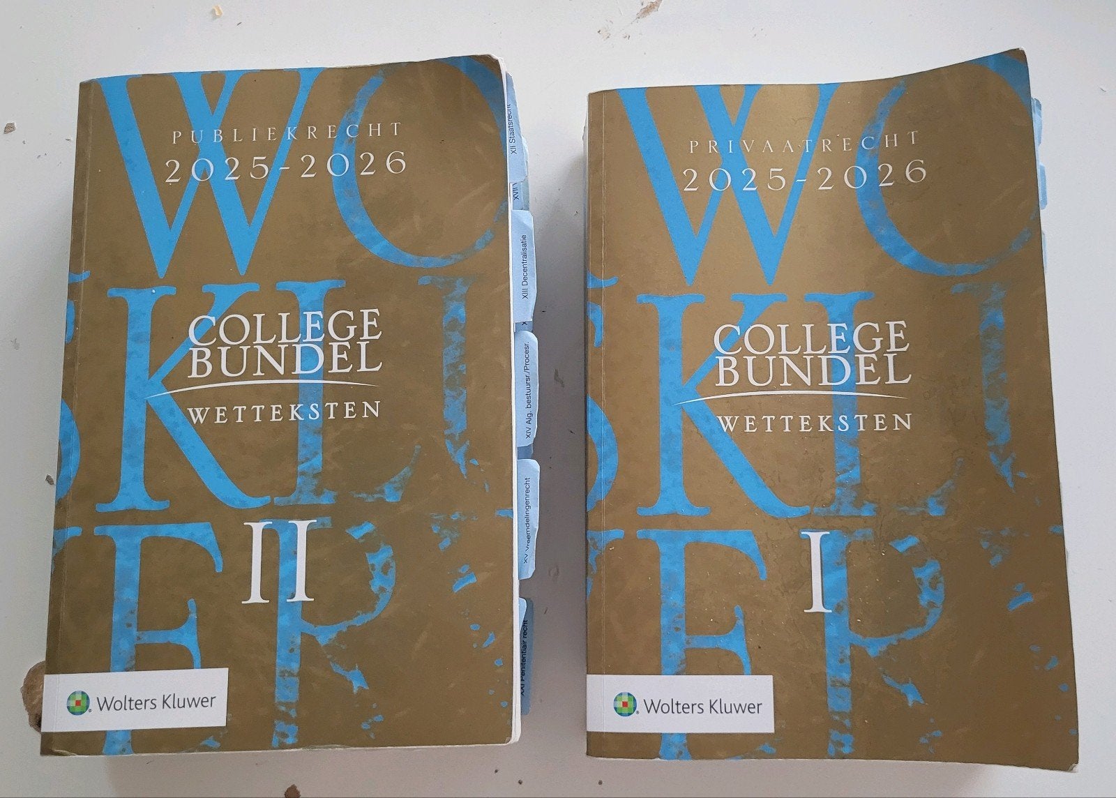 Collegebundel Publiekrecht en Privaatrecht 2025-2026, Boeken, Ophalen of Verzenden, Zo goed als nieuw, Sociale wetenschap