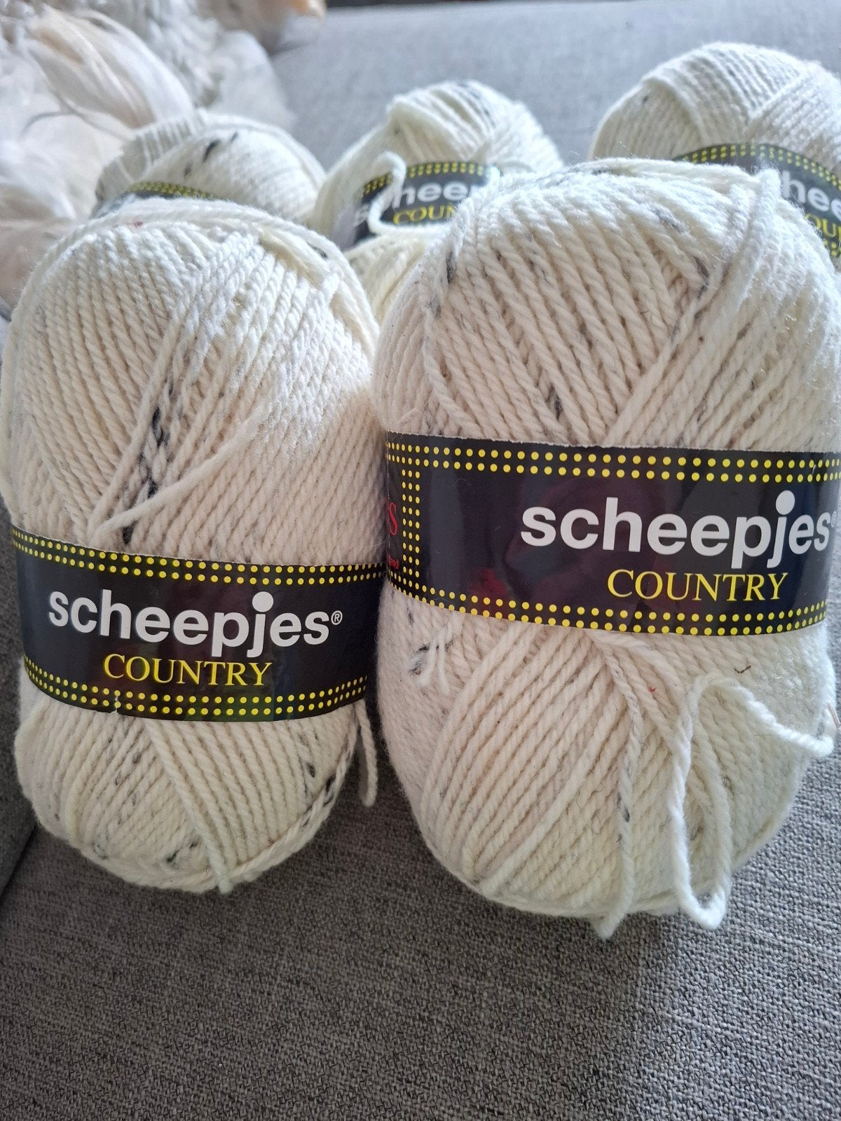 van ieder 5 knotjes.€1 per knotje, Ophalen, Haken, Patroon of Boek