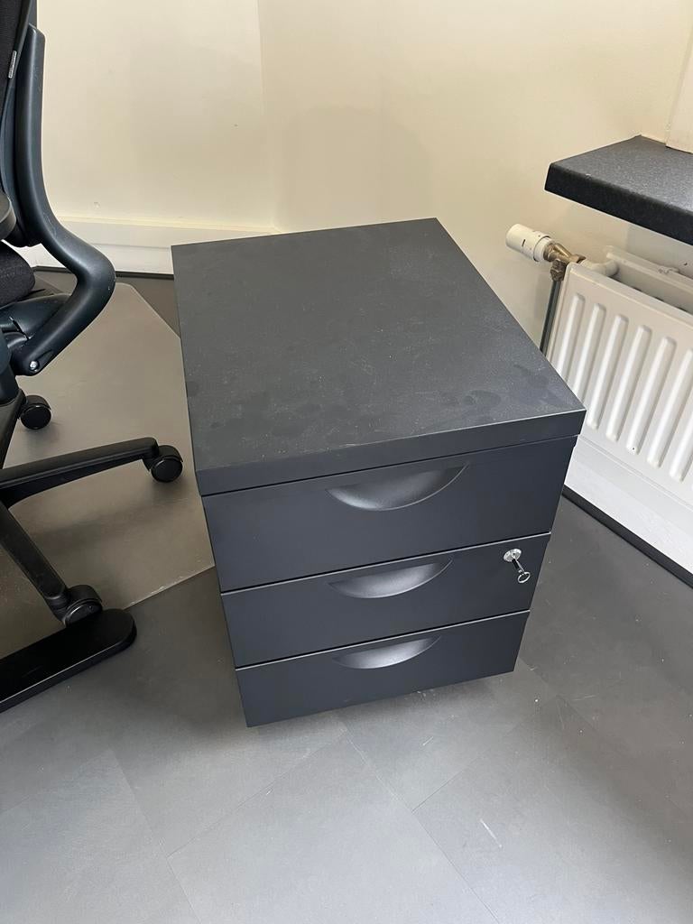 Ikea zwart ladeblok, Ophalen, Minder dan 50 cm, Zo goed als nieuw, 3 of 4 laden