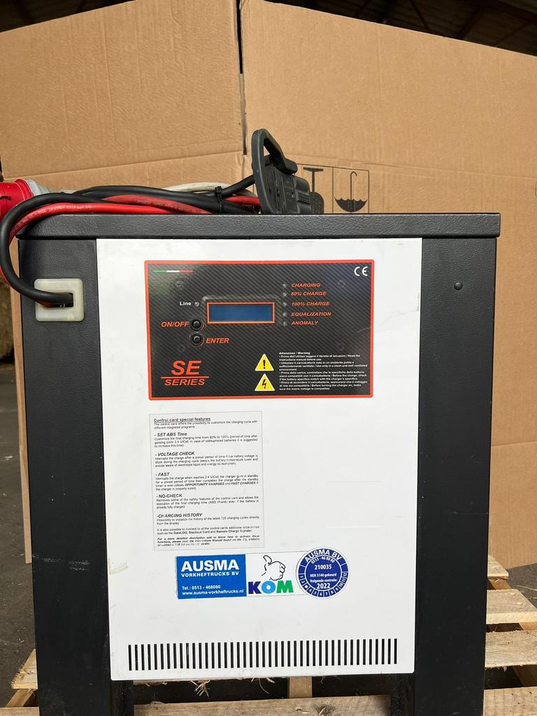 Accu lader 48V 120A, Ophalen, Gebruikt