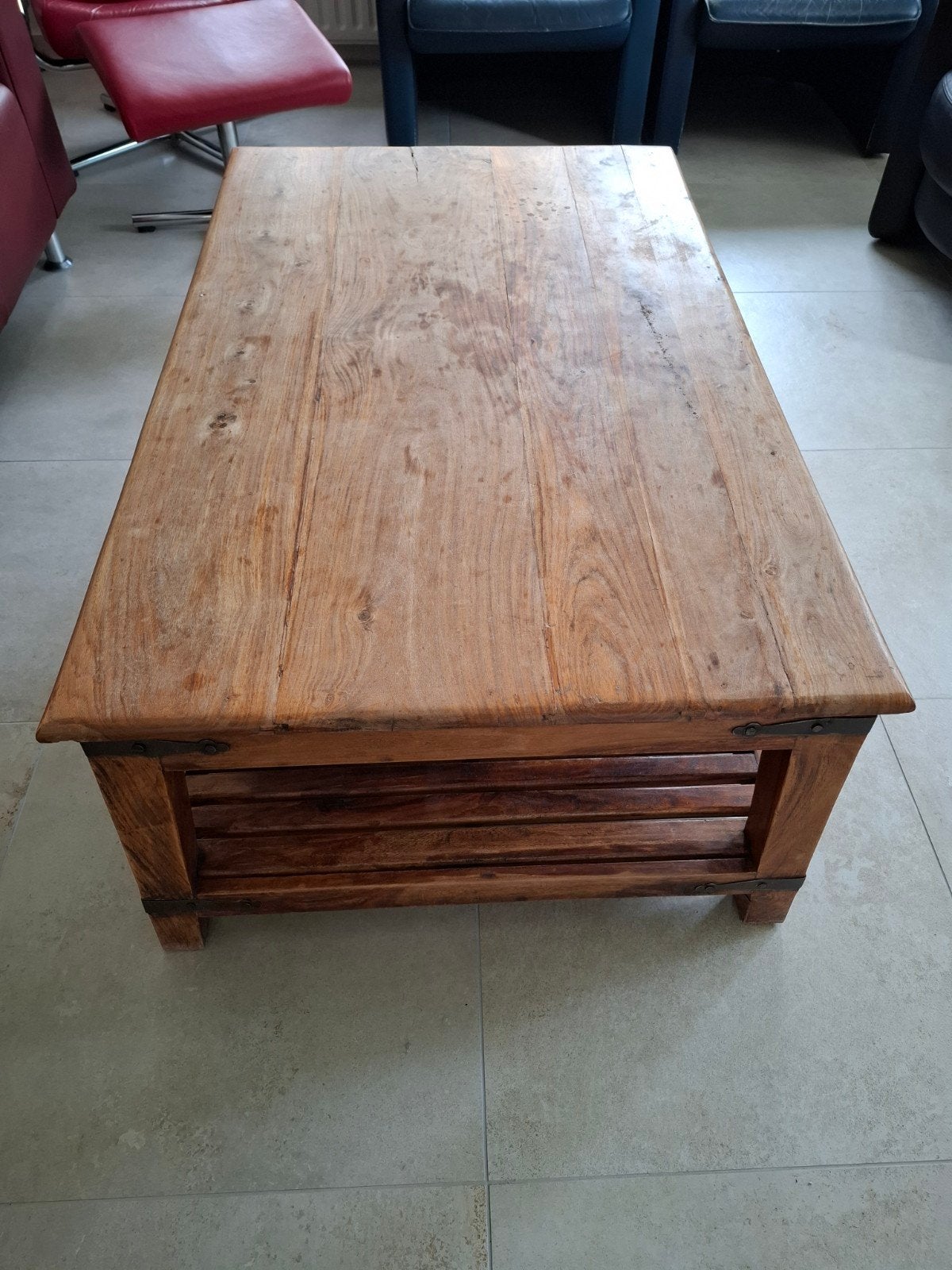 Zware houten salontafel met opbergruimte, Ophalen, Gebruikt, 100 tot 150 cm, 50 tot 100 cm