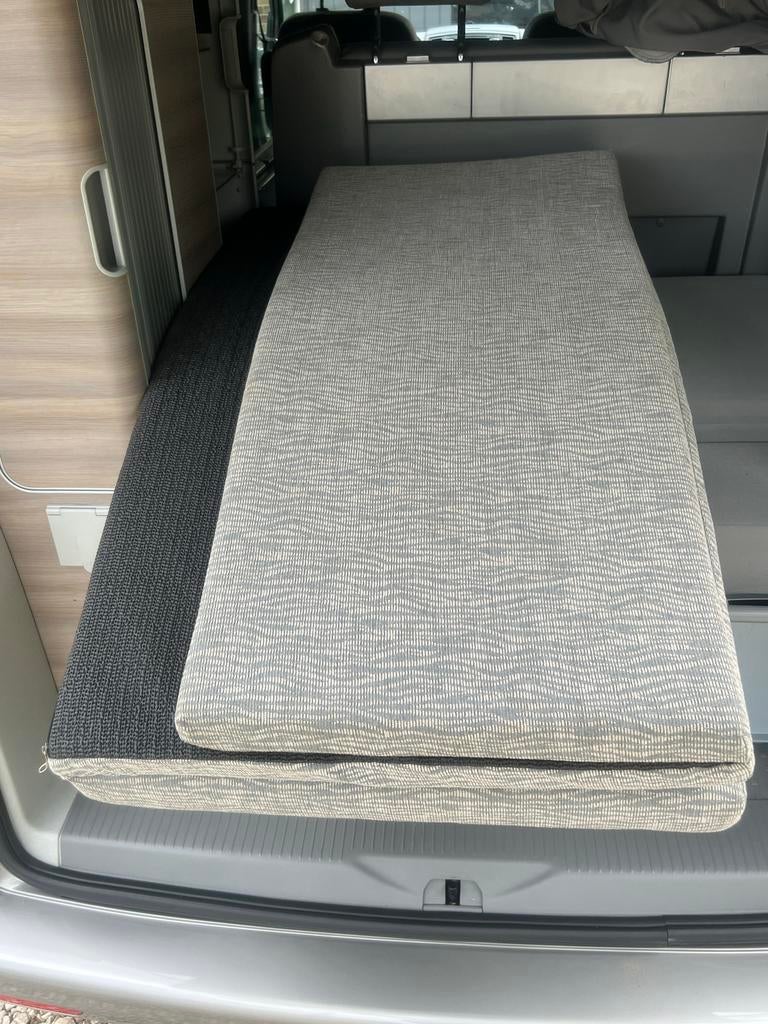 Klapmatras voor VW T5 California - Comfortabel en opvouwbaar, Caravans en Kamperen, Ophalen of Verzenden, Zo goed als nieuw
