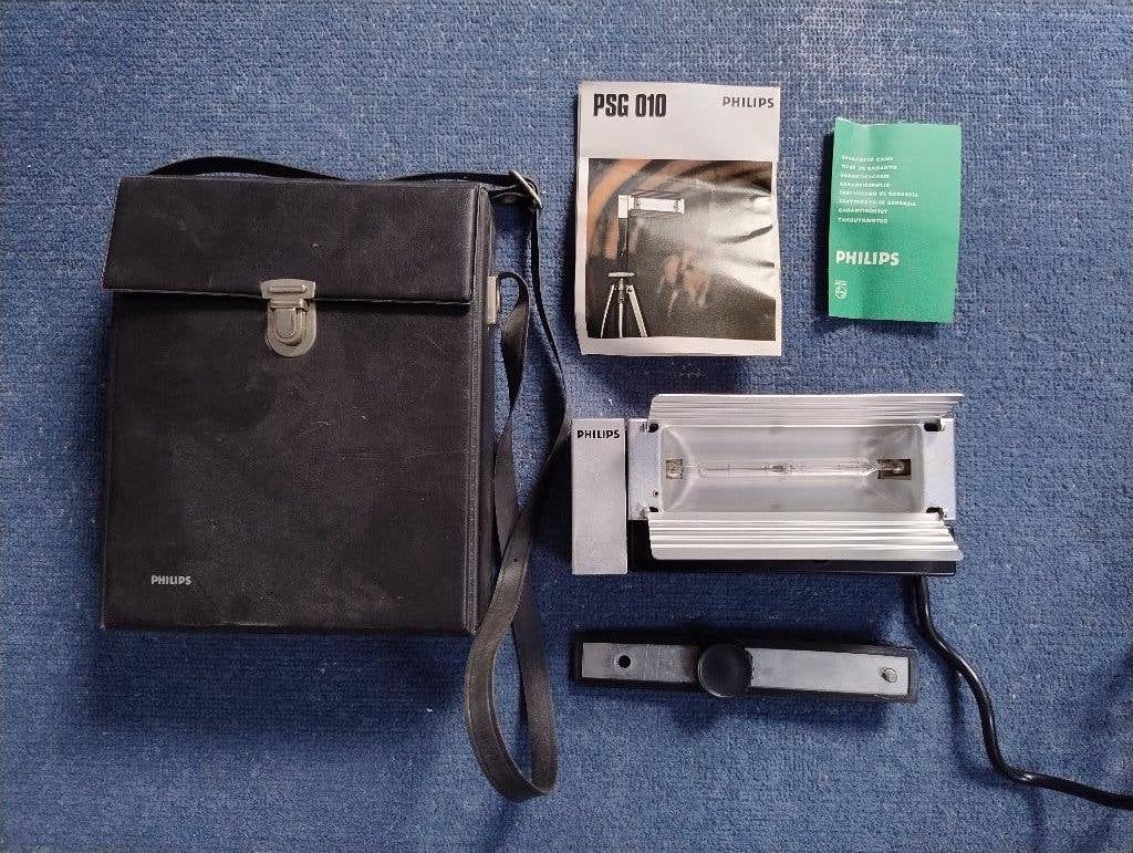 Philips PSG 010 filmlamp, Verzamelen, Fotografica en Filmapparatuur, Ophalen of Verzenden, 1960 tot 1980, Overige typen