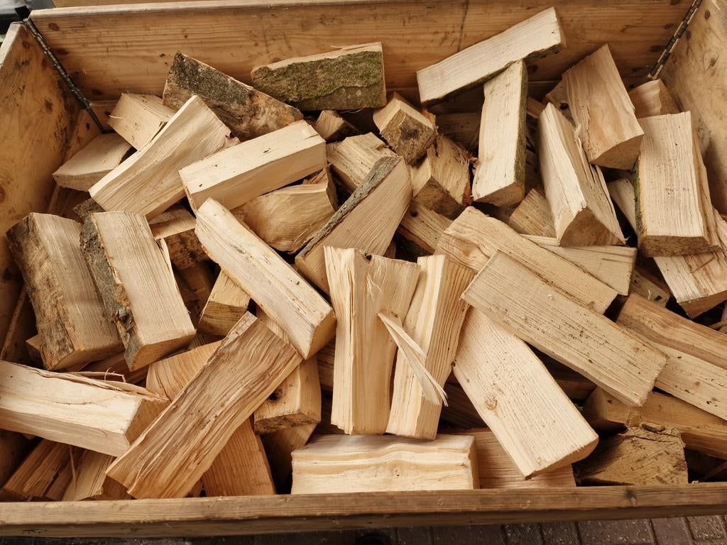 Haardhout eiken en essen hout, Tuin en Terras, Haardhout, 3 tot 6 m³, Ophalen, Eikenhout, Blokken