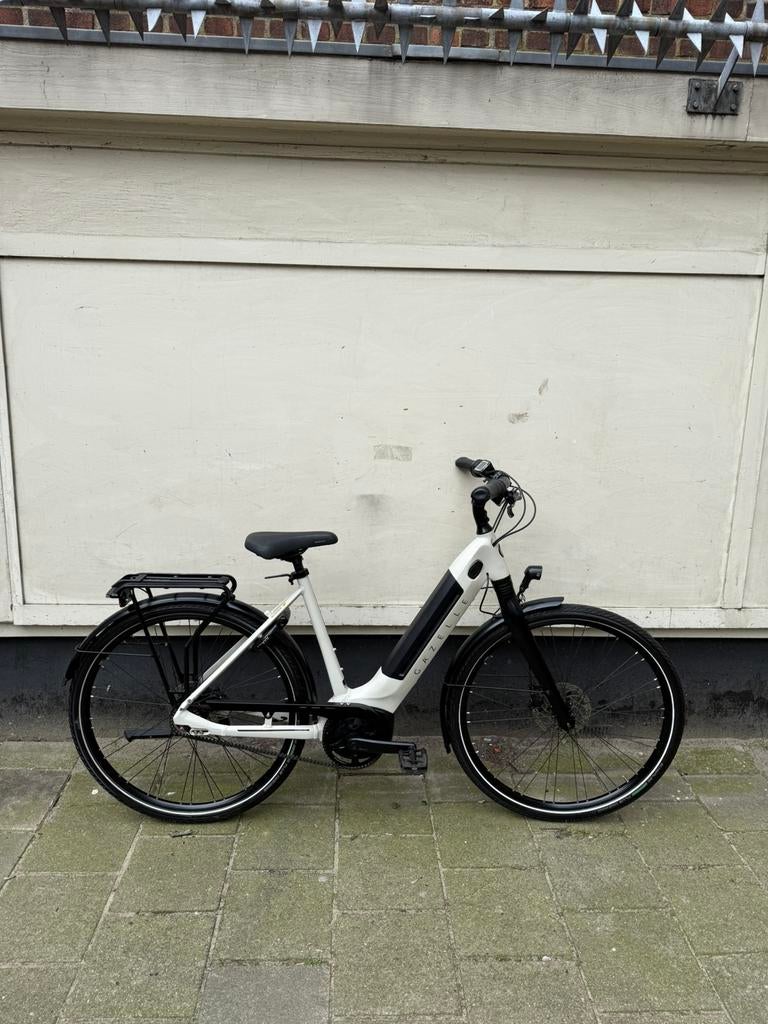Gazelle Ultimate C8 - Bosch Als Nieuw, Fietsen en Brommers, Overige merken, Versnellingen, Zo goed als nieuw, 56 cm of meer
