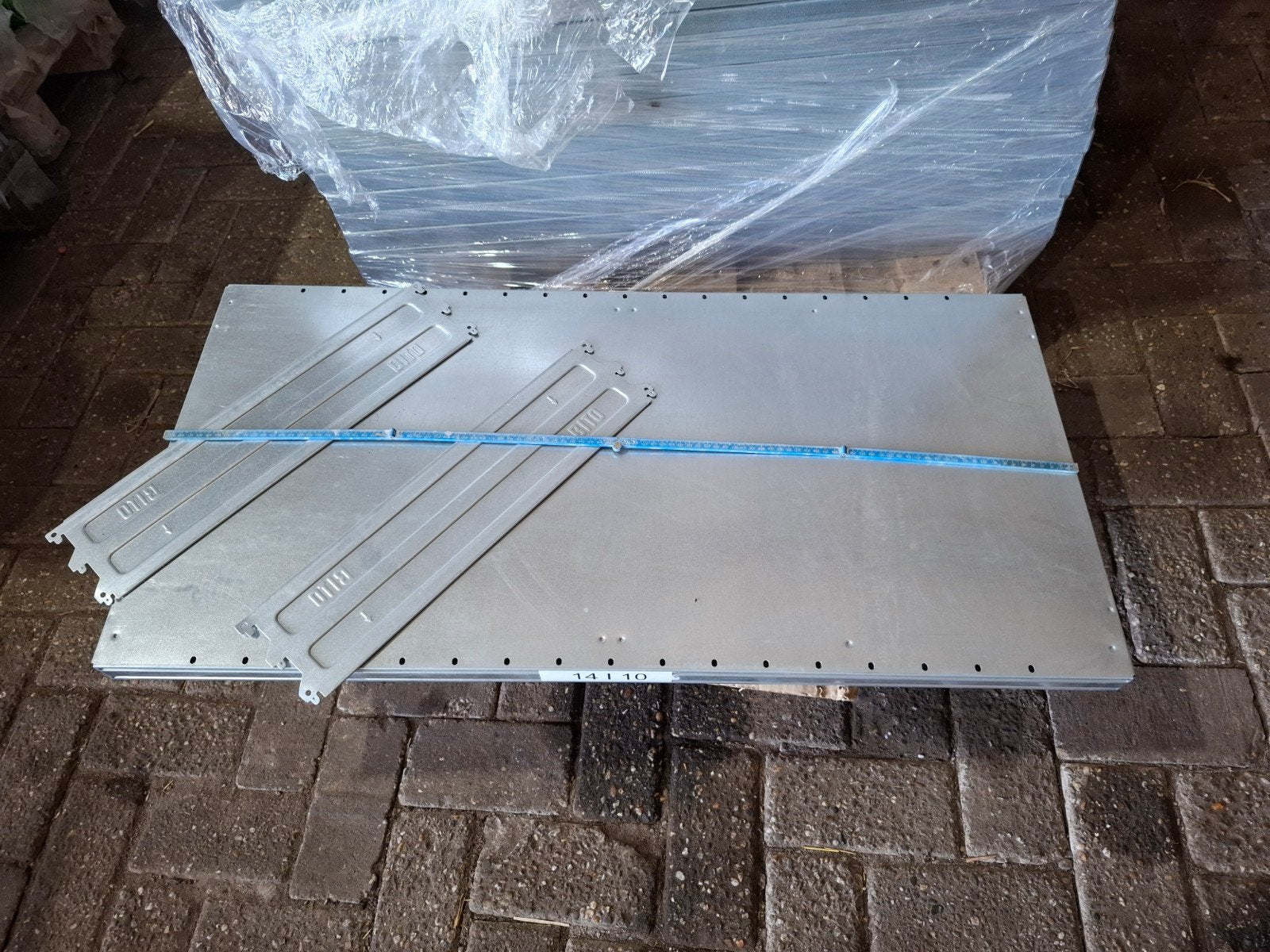 Stelling zonder staanders, Ophalen, ., ., .