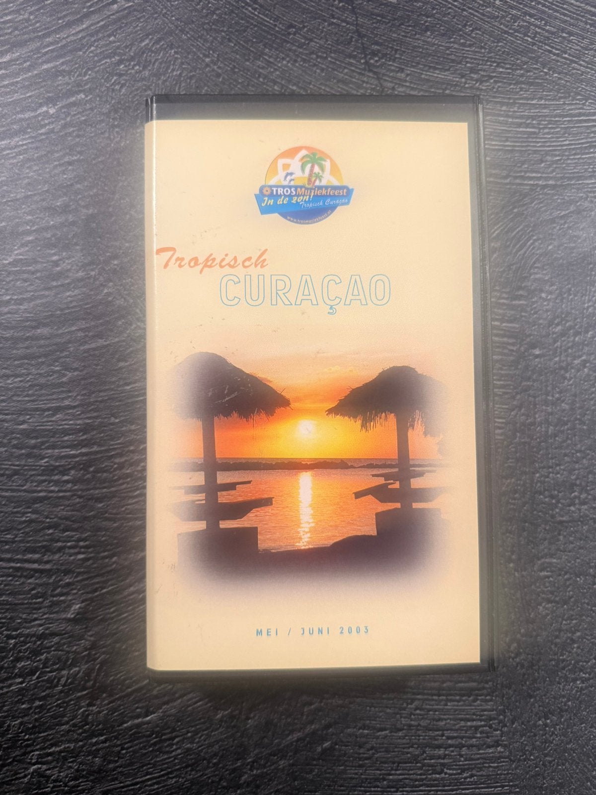VHS Tros Muziekfeest in de zon- tropisch curaçao, Ophalen of Verzenden, Zo goed als nieuw, Nederlandstalig, 1 bandje