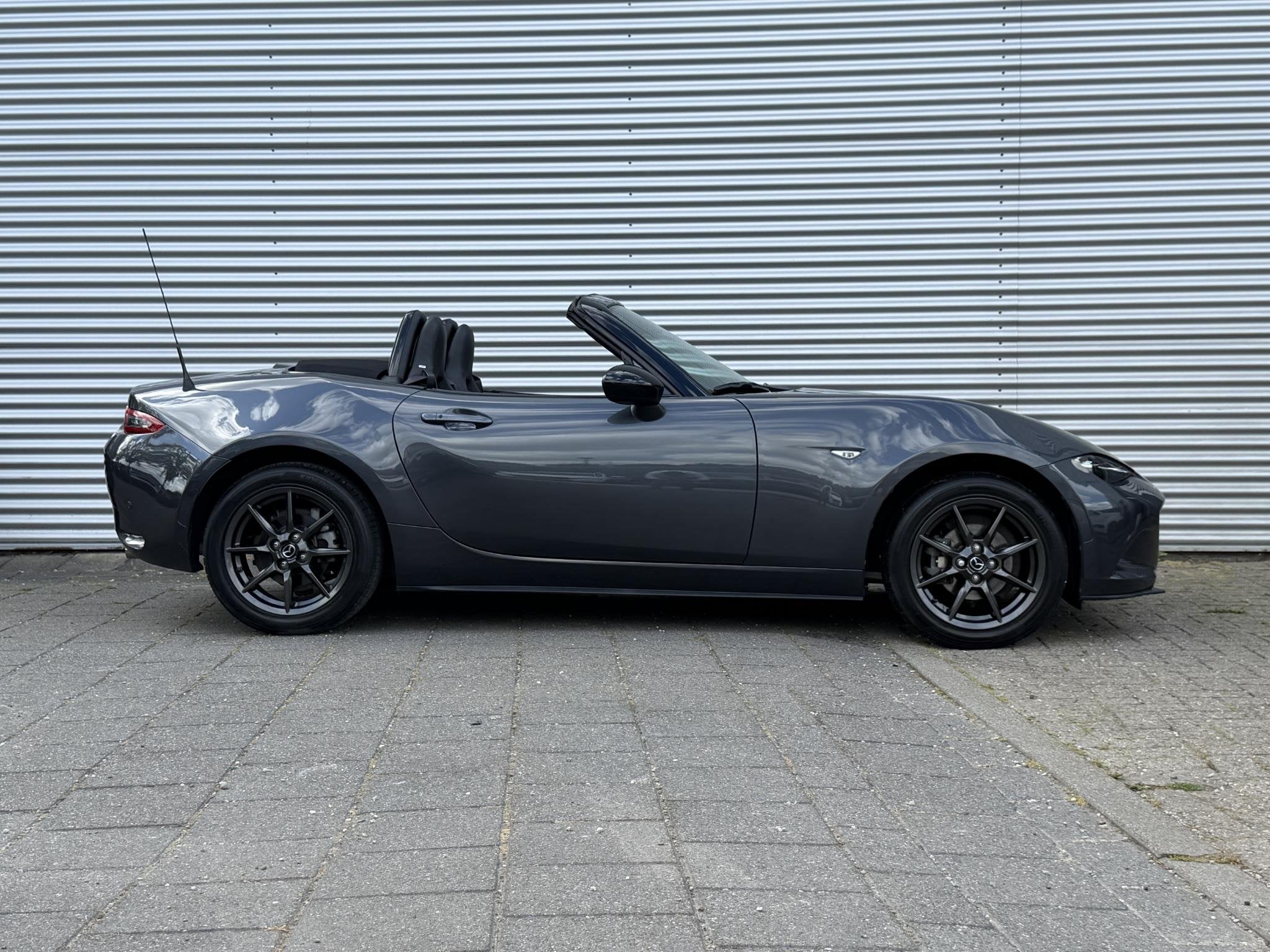 Mazda MX-5 1.5 SkyActiv-G 131 GT-M | Leder | Navi | PDC | LE, Achterwielaandrijving, Gebruikt, 4 cilinders, Cabriolet