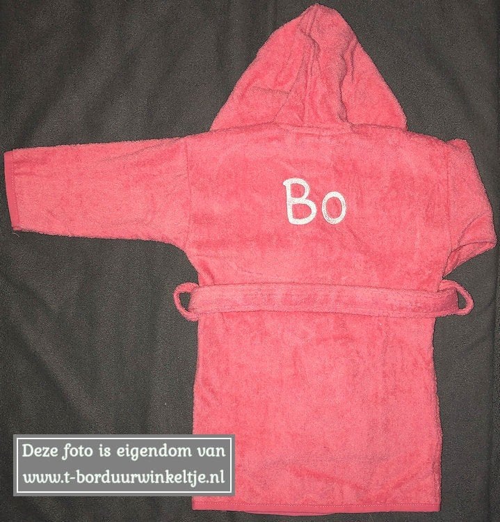 Badjas Indian Red geborduurd met naam (baby 0-12 maanden), Ophalen of Verzenden, Nieuw, Kraamcadeau