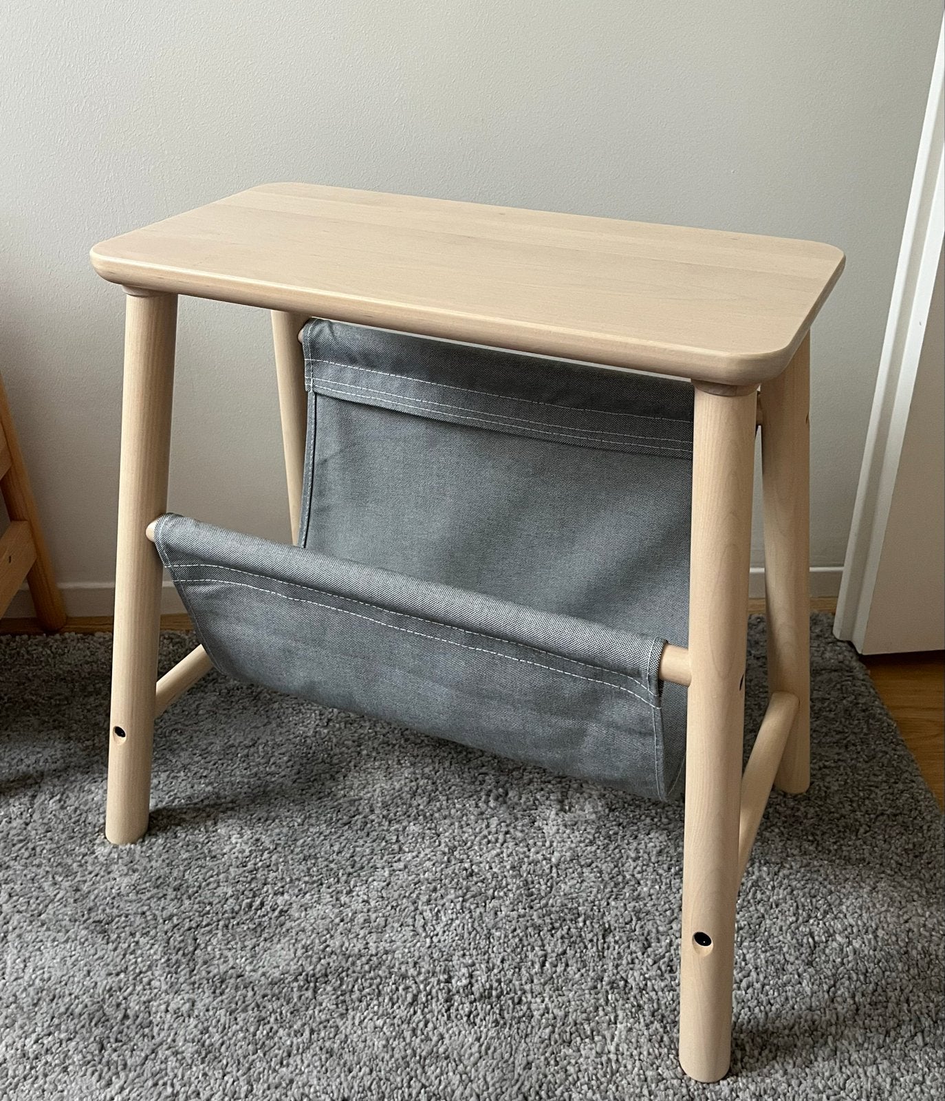 IKEA VILTO bijzettafel met opbergruimte, 55 tot 75 cm, Zo goed als nieuw, Rechthoekig, Hout