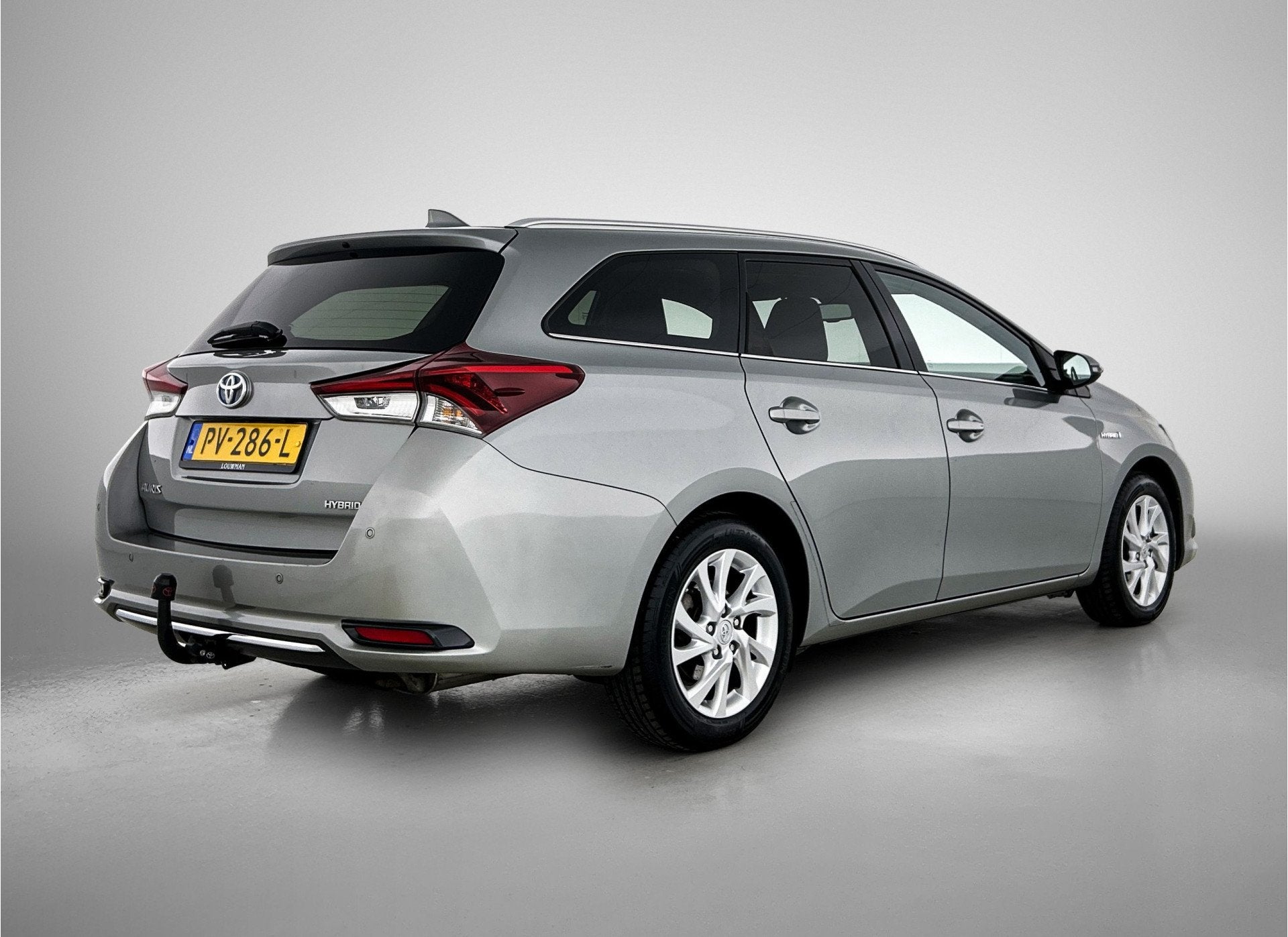 Toyota Auris Touring Sports 1.8 Hybrid Dynamic Go | NL Auto, Gebruikt, Origineel Nederlands, Hybride Elektrisch/Benzine, Te koop