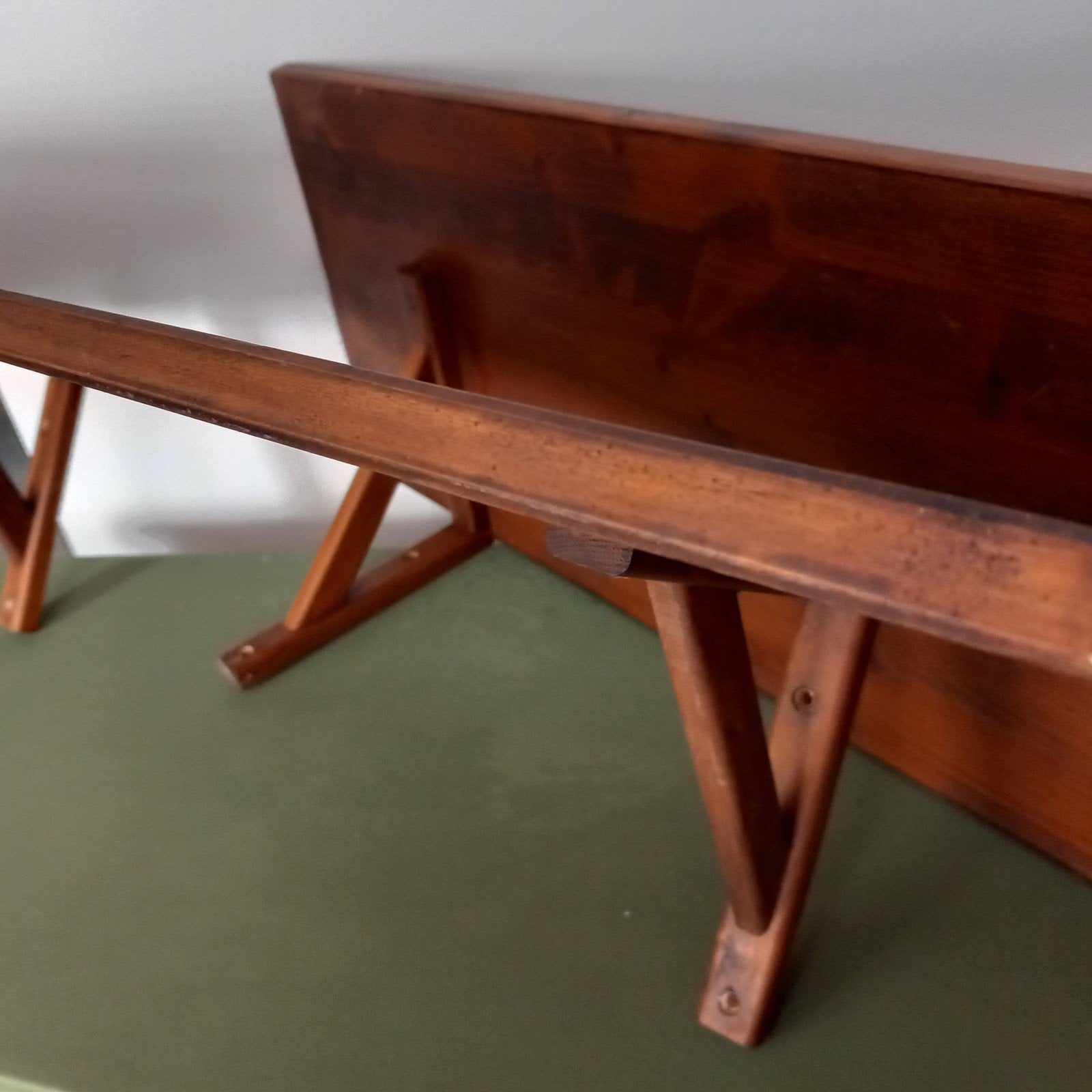 2 houten boekenplanken, Huis en Inrichting, Woonaccessoires | Wandplanken en Boekenplanken, Ophalen of Verzenden, Gebruikt