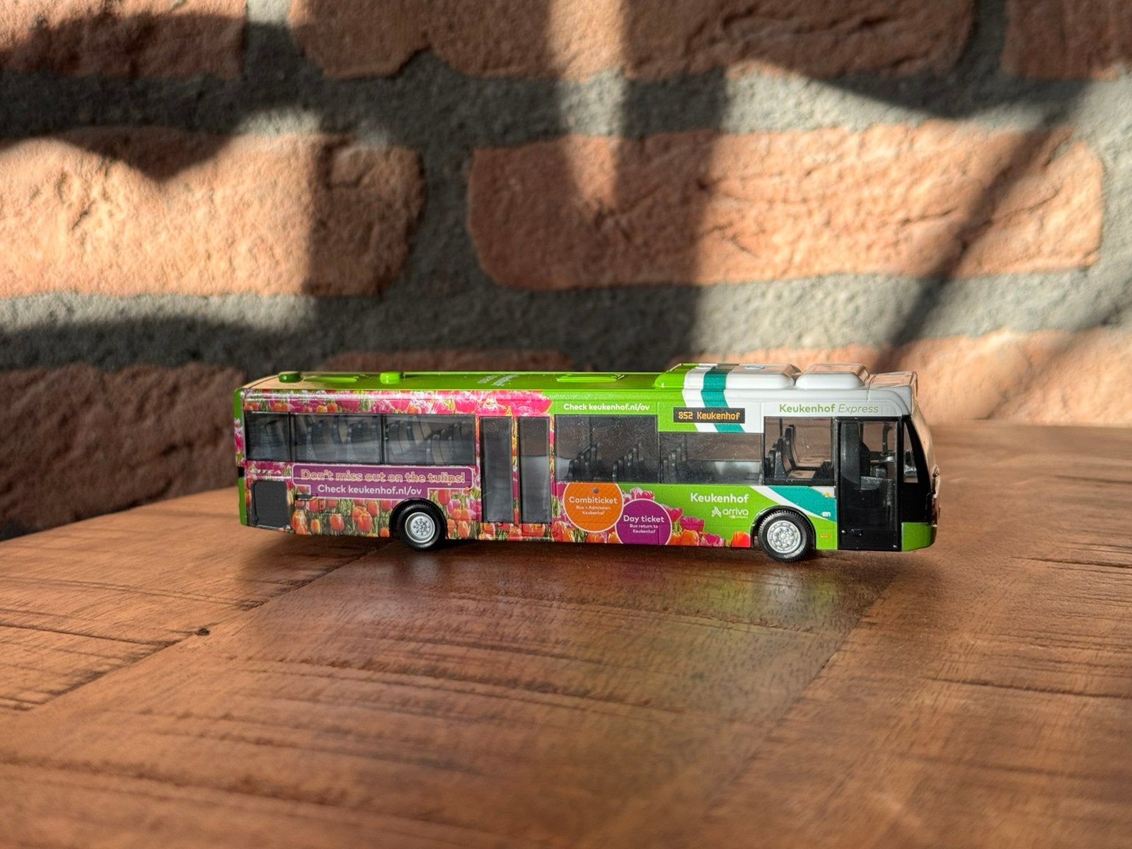 HollandOto | VDL Citea | Arriva “Keukenhof Express”, Ophalen of Verzenden, Zo goed als nieuw, Bus of Vrachtwagen, Overige merken