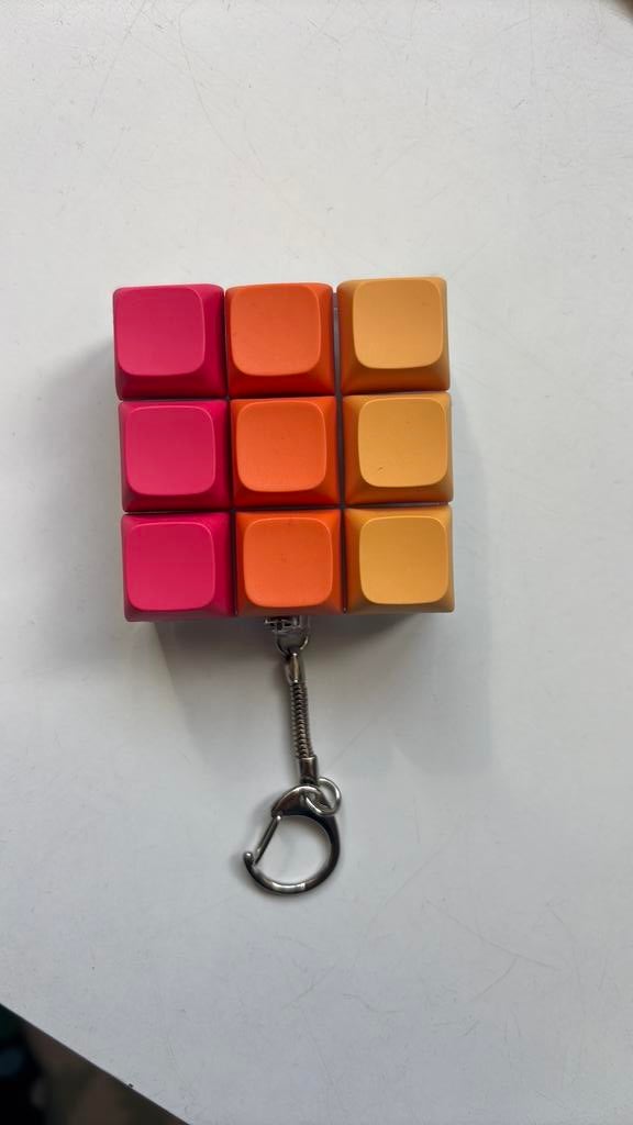 Fidget Toetsenbord Sleutelhanger - Stressverlichting, Ophalen of Verzenden, Zo goed als nieuw