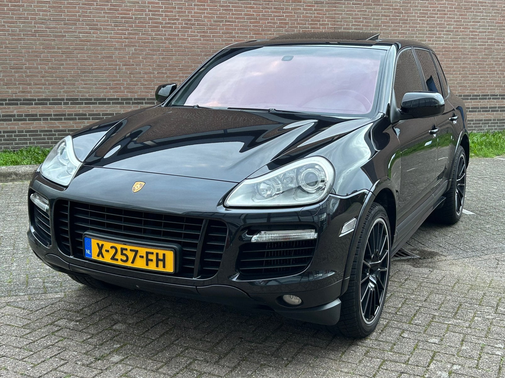 Porsche Cayenne 4.8 Turbo 500 pk Blijvend Youngtimer, BTW, Auto's, Automaat, 501 pk, Zwart, Leder