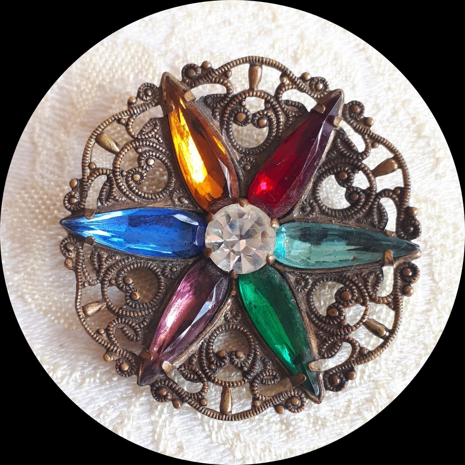 Antieke Koperen Filigrain Broche met Rijnstenen., Sieraden, Tassen en Uiterlijk, Antieke sieraden, Ophalen of Verzenden