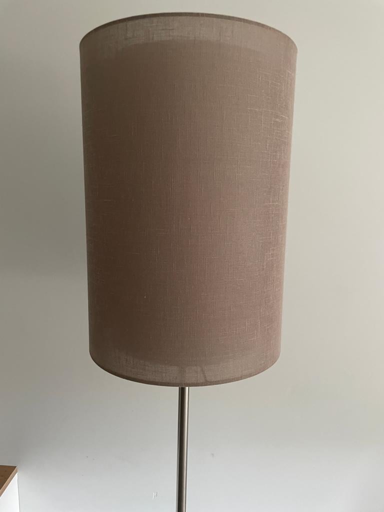 Moderne staande lamp met stoffen kap, Ophalen, Zo goed als nieuw, Metaal, 150 tot 200 cm