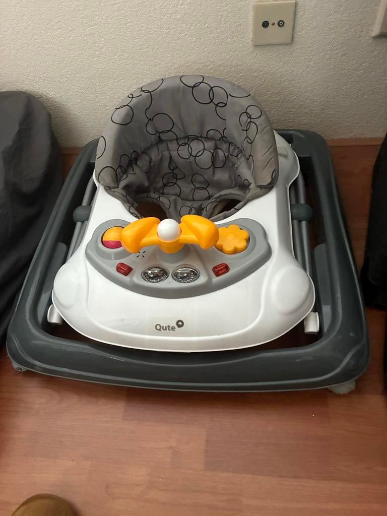 Qute Loop Loop Loop Babywalker - Grijs/Wit, Ophalen, Zo goed als nieuw, Verstelbaar