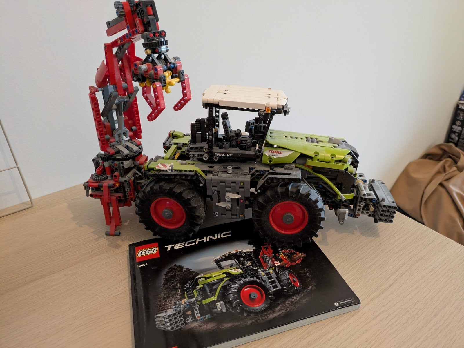 LEGO Technic Claas Xerion 5000 TRAC VC (42054), Lego, Inclusief instructies, Ophalen of Verzenden, Zo goed als nieuw