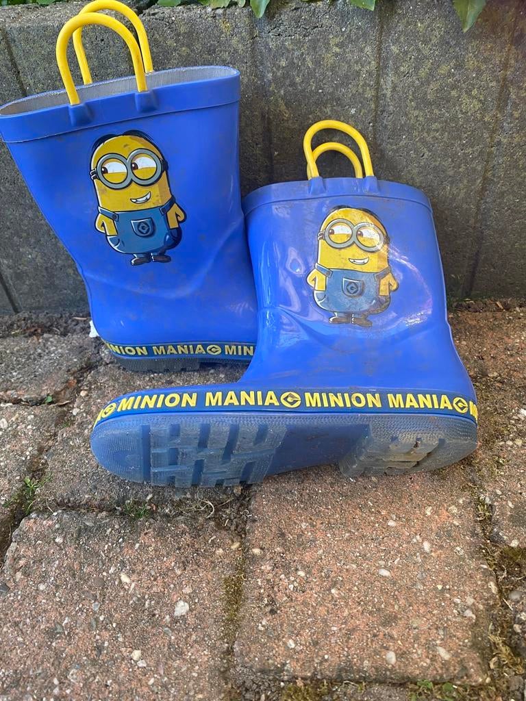 Minion regenlaarzen en spiderman paraplu, Ophalen, Zo goed als nieuw, Jongen of Meisje, Laarzen