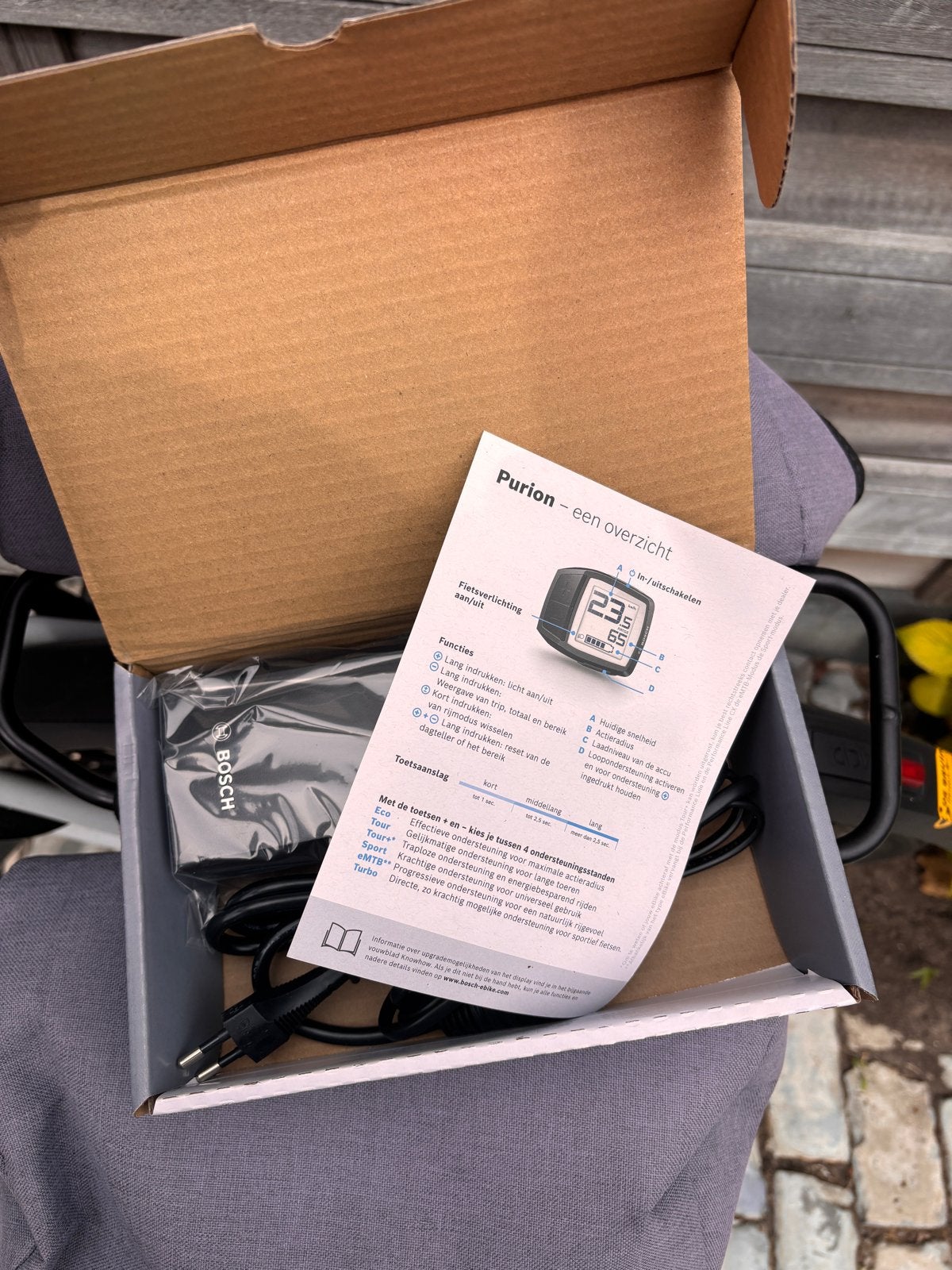 Bosch Compact Charger 100-240V, Ophalen, Nieuw