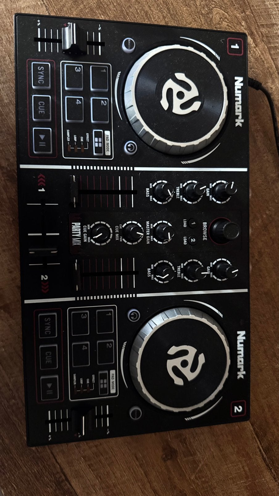 Numark Party Mix DJ Controller, Muziek en Instrumenten, Dj-sets en Draaitafels, Ophalen, Zo goed als nieuw