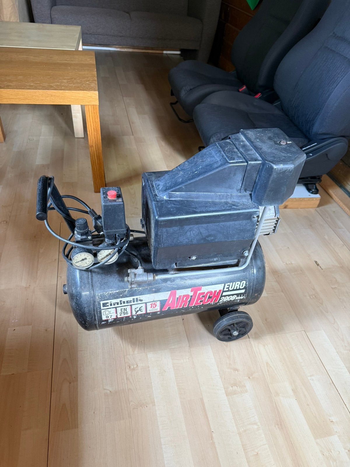 Compressor Einhell AirTech, Euro 2000, Doe-het-zelf en Verbouw, Compressors, Ophalen