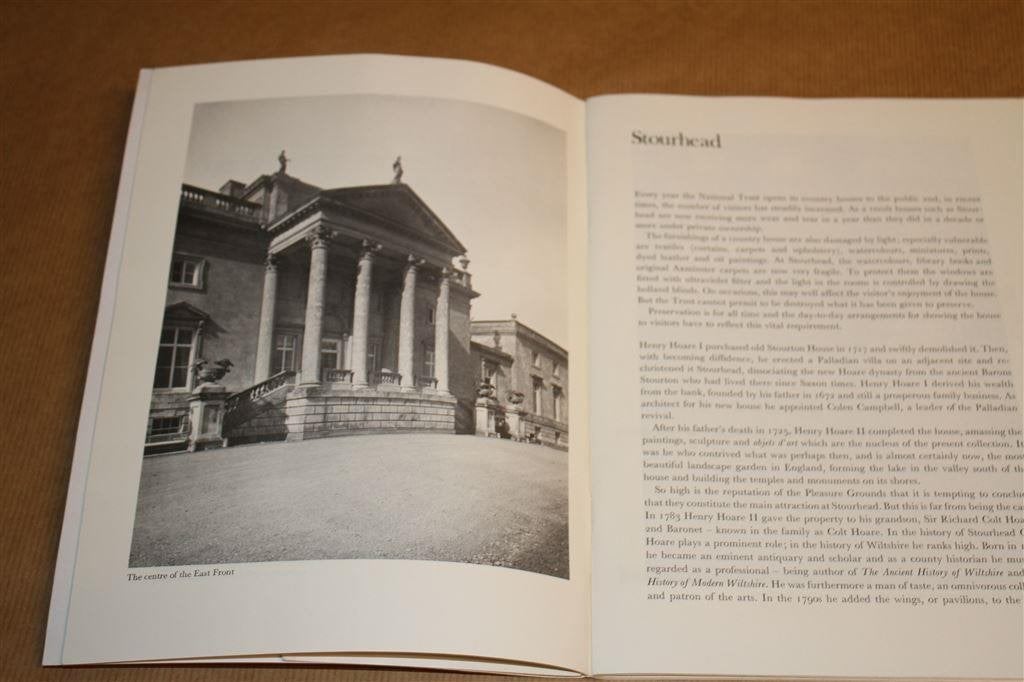 Stourhead, Wiltshire. The National Trust., Ophalen of Verzenden, Zo goed als nieuw, Europa