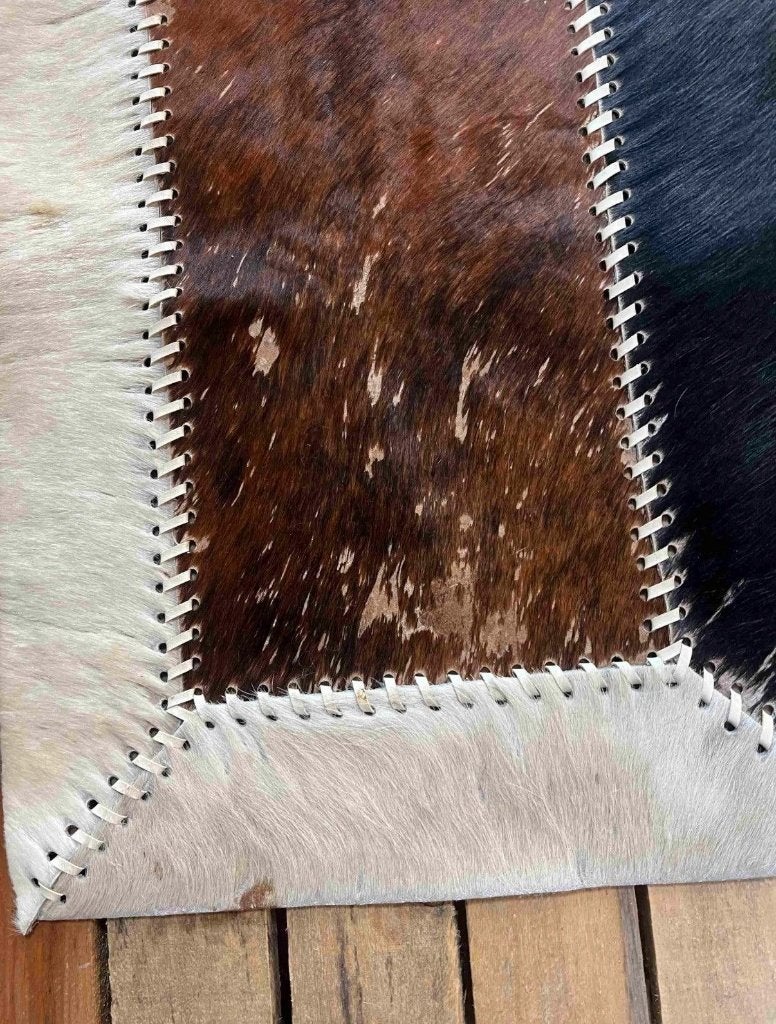 Patchwork koeienhuid tafelloper  59/36 cm, Bruin, Ophalen of Verzenden, Zo goed als nieuw, Mon Plaisir 19, Etten-Leur, Netherlands