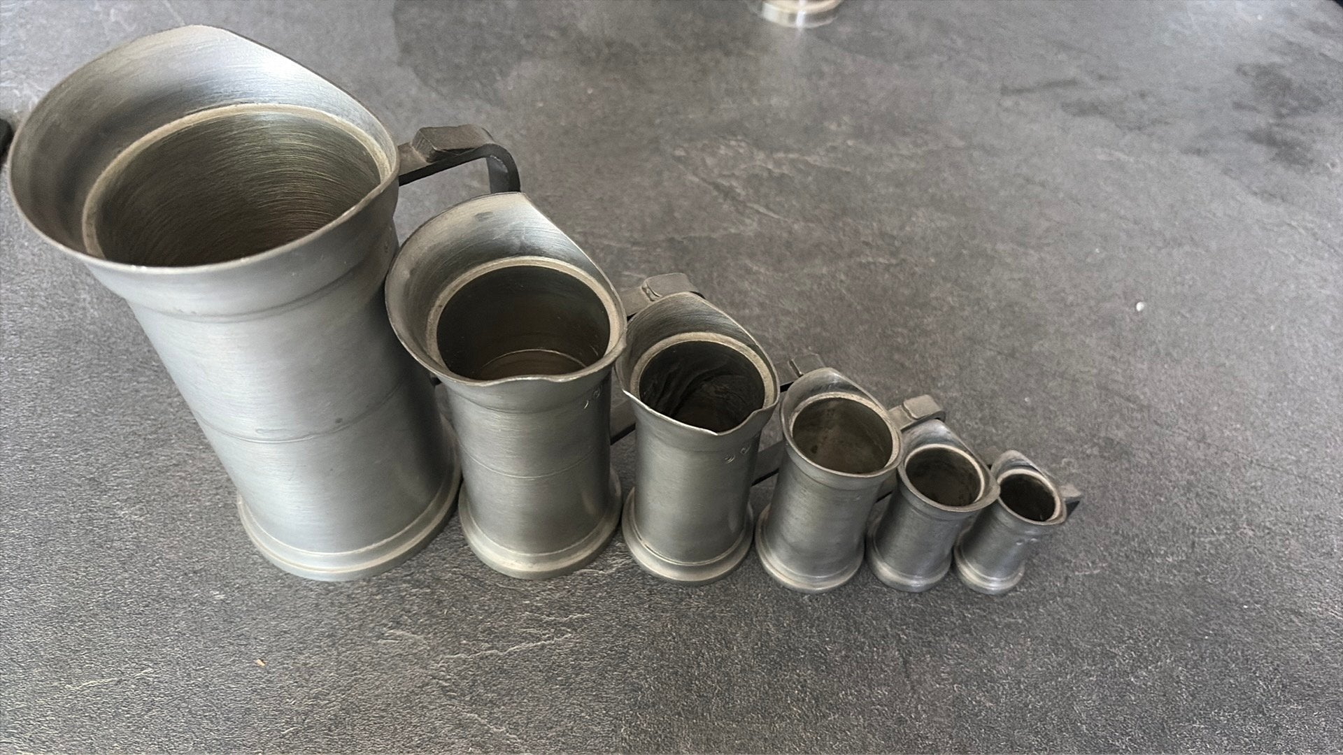 Complete set antieke tinnen maatbekers (6 stuks) 20e eeuw, Antiek en Kunst, Antiek | Tin, Ophalen