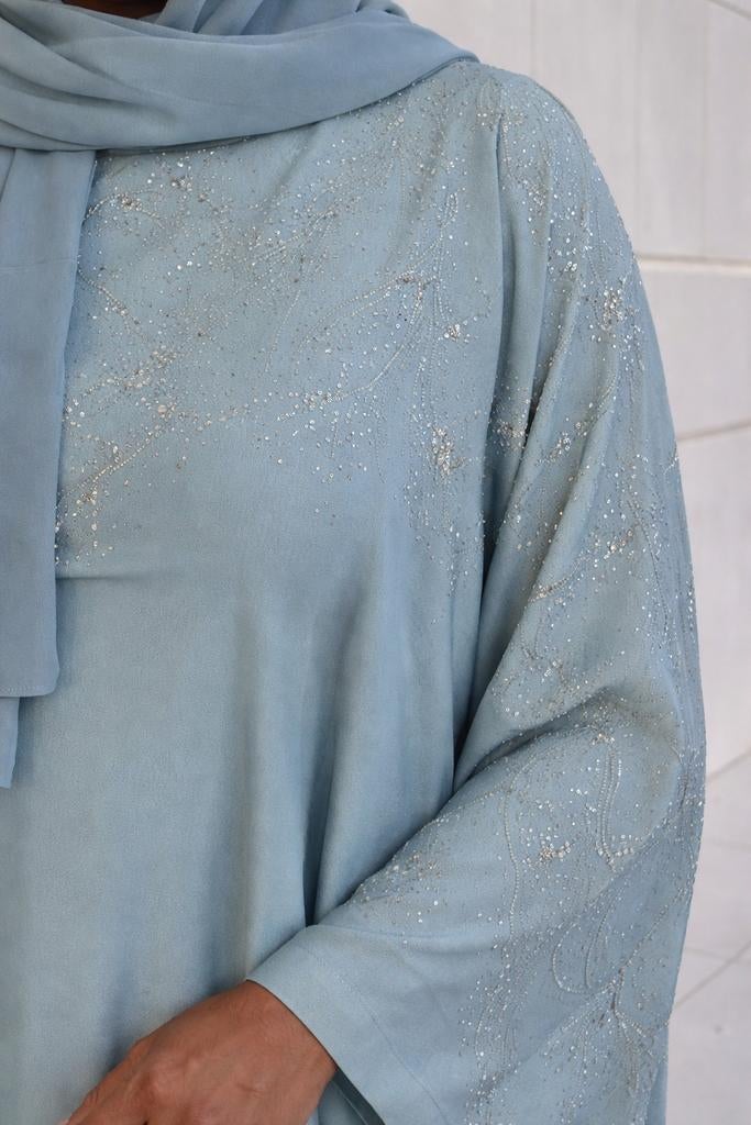 Elegante Lichtblauw/groene abaya, Maat 42/44 (L), Onder de knie, Verzenden, Blauw